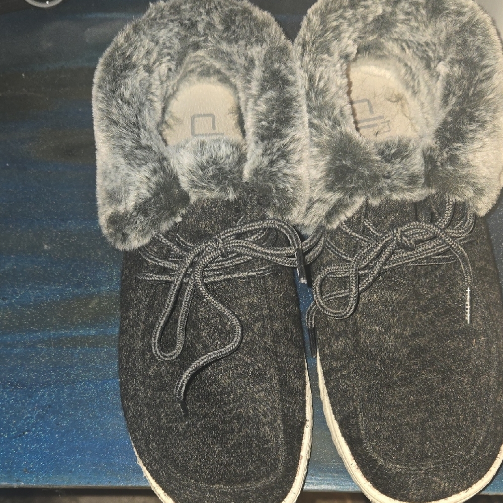 Hey Dude Gray Ankle Boots with Faux Fur